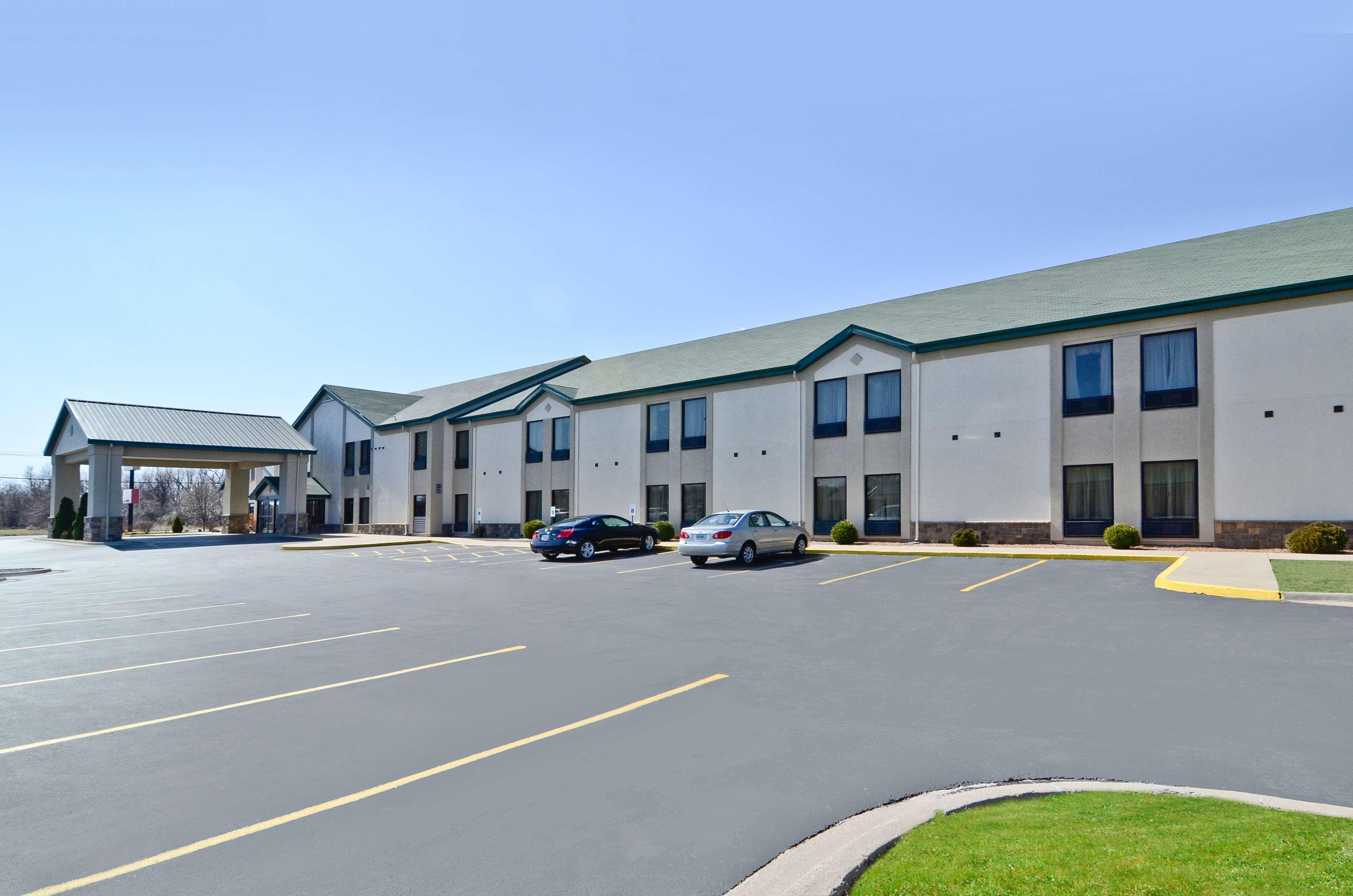 Best Western Plus Springfield Airport Inn Exterior foto