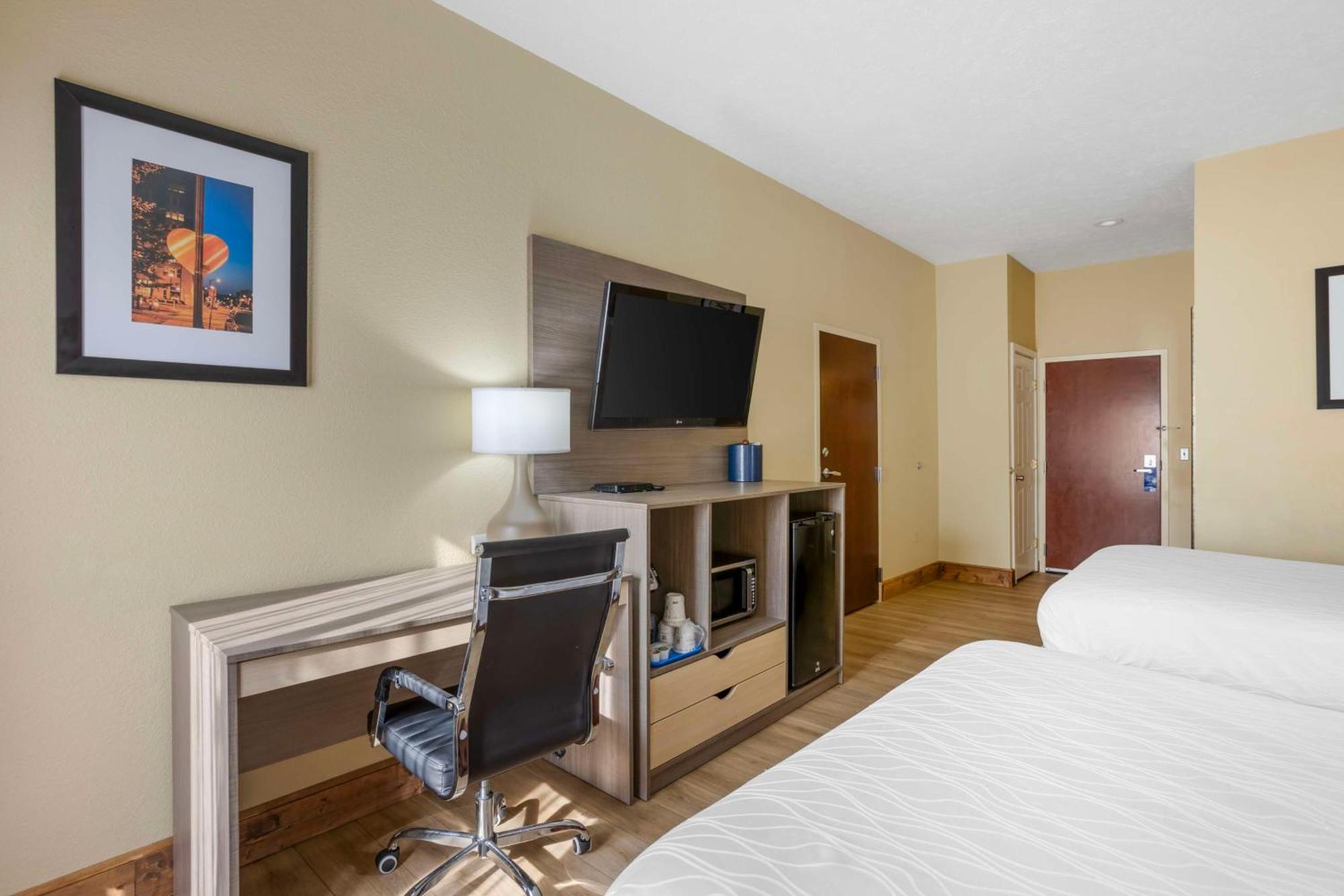 Best Western Plus Springfield Airport Inn Exterior foto